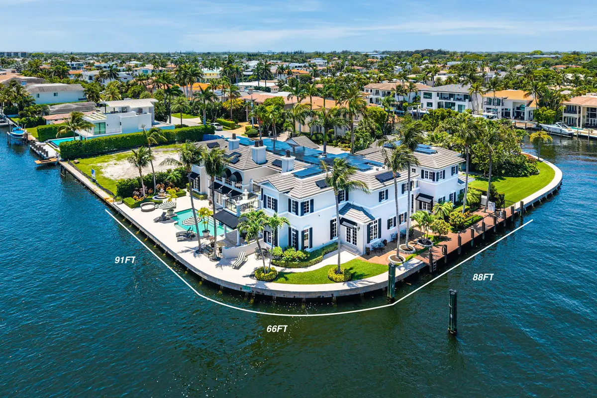 Direct Intracostal at 7350 NE 8th Drive, Boca Raton