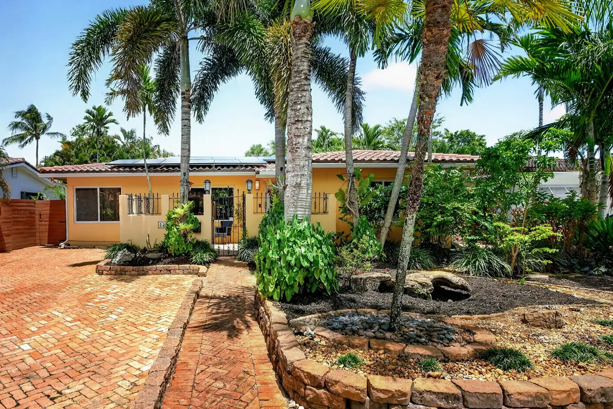 2 Facade at 1426 NE 17th Avenue, Fort Lauderdale
