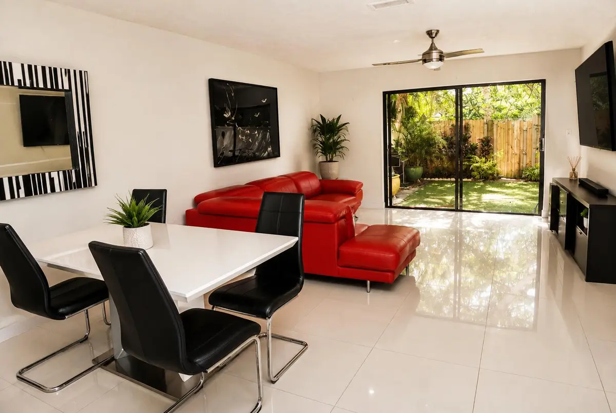 E9C68FD1-7C8D-4929-A75F-1F830910522C at 3062 S Oakland Forest Drive 203, Oakland Park