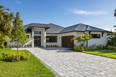 513 SW South Carolina Drive, Stuart – Single Family Residence for sale, price reduced