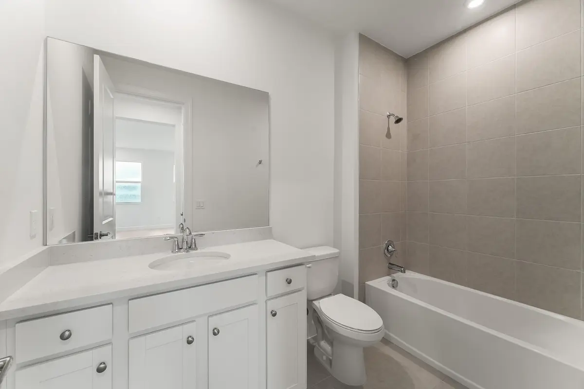 US_SEF_CANOPY_LOT 54_BATH 2 at 10421 SW Jadewood Court, Port St. Lucie