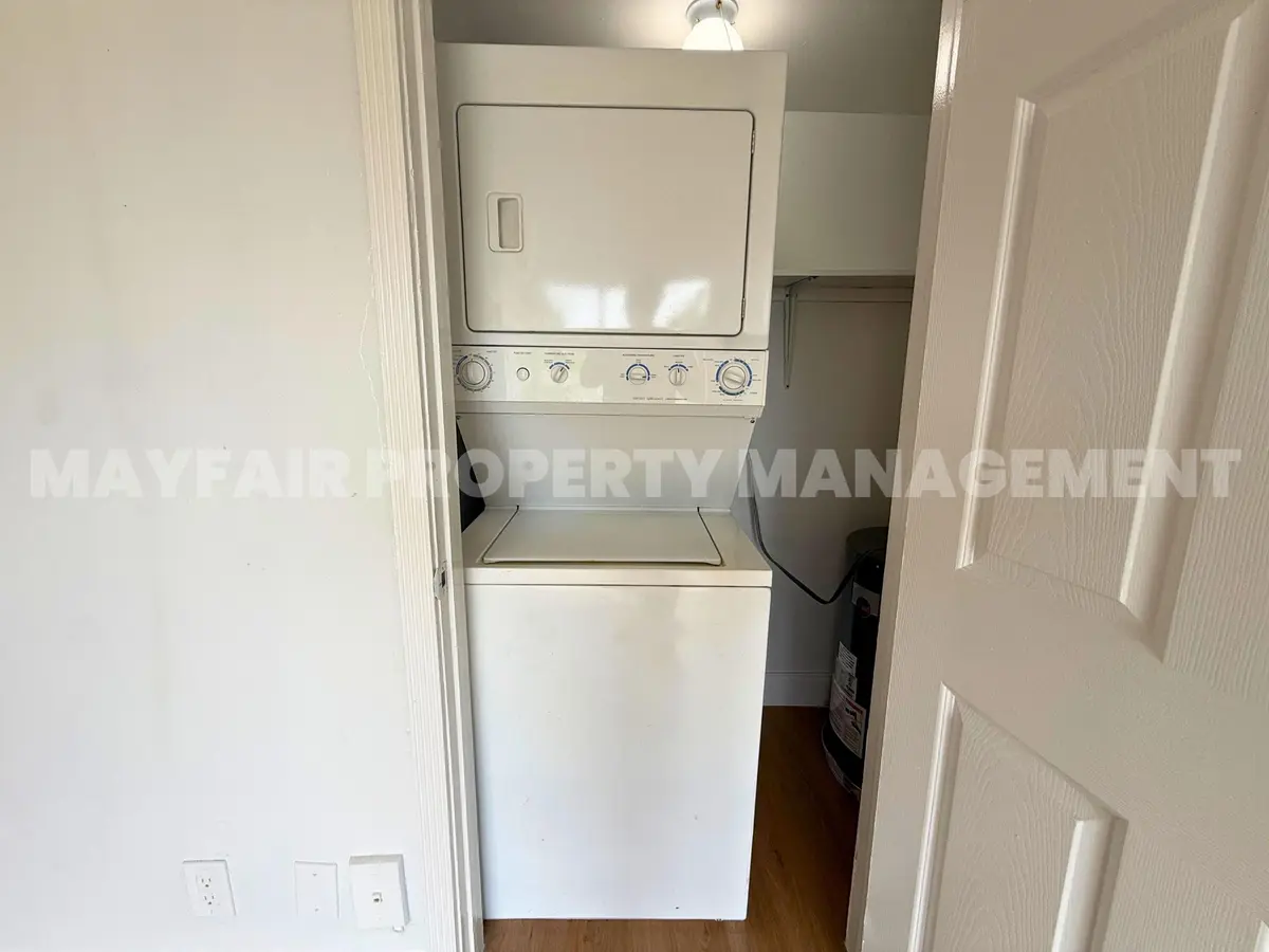 11 (7) at 4100 NW 16th Avenue 11, Oakland Park