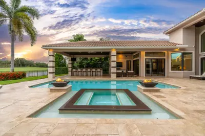 10280 S Barnsley Drive, Parkland – sold