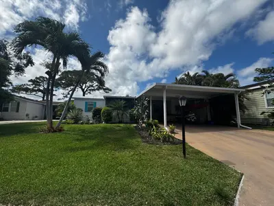 4081 4th Court, Lantana – Mobile Home for sale