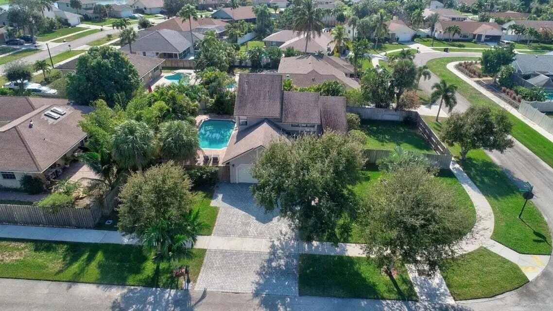 20190118004057572096000000-o at 4140 Woods End Road, Boca Raton