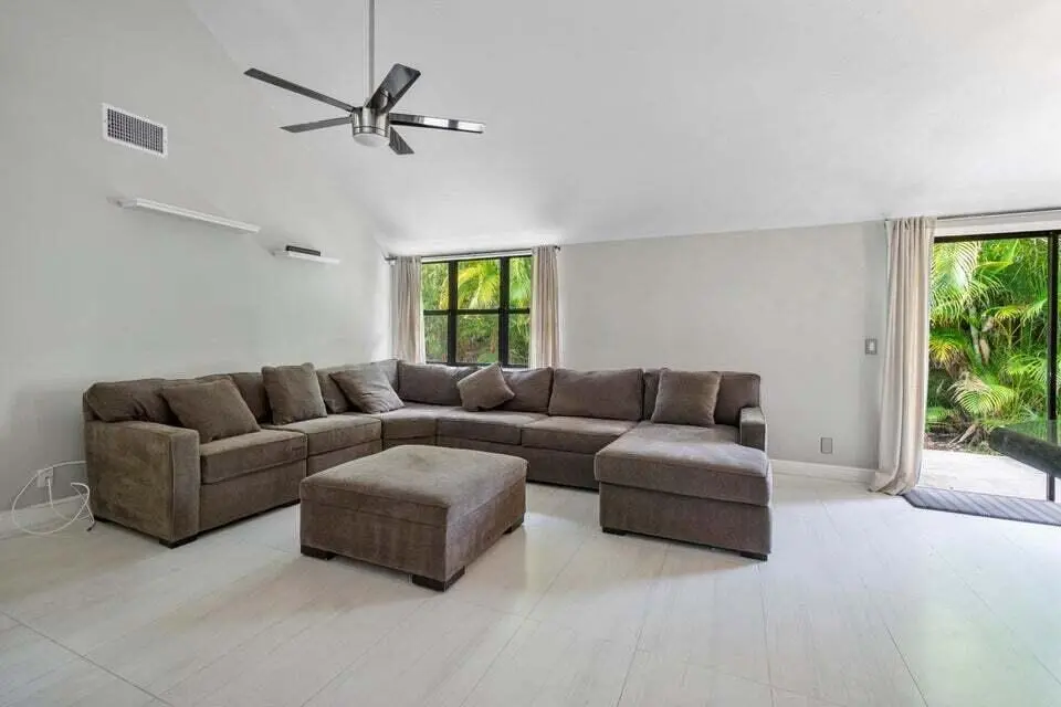 20210617155144548261000000-o at 4140 Woods End Road, Boca Raton