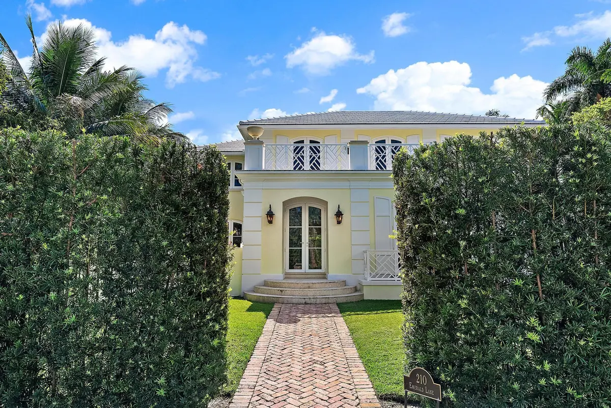 210 Emerald Ln-40 at 210 Emerald Lane, Palm Beach