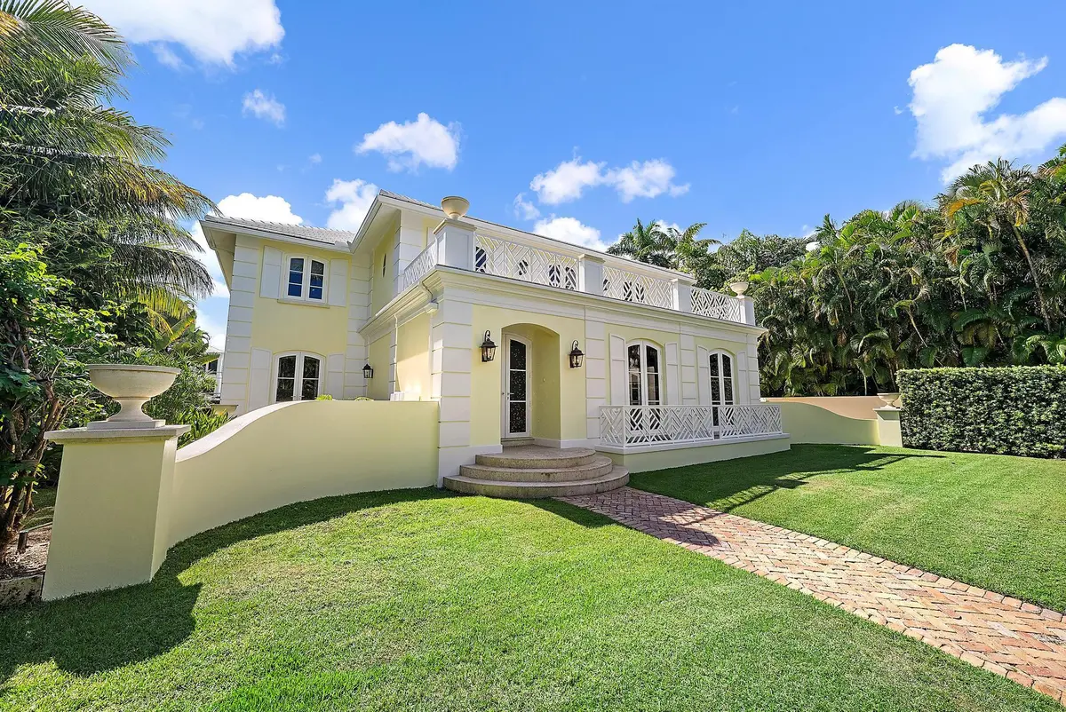 210 Emerald Ln-41 at 210 Emerald Lane, Palm Beach