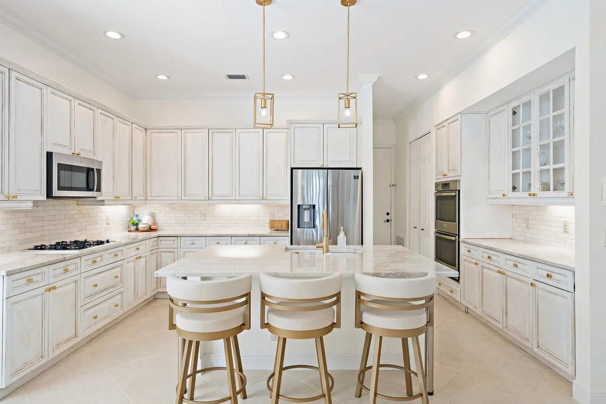 Kitchen at 141 Sedona Way, Palm Beach Gardens
