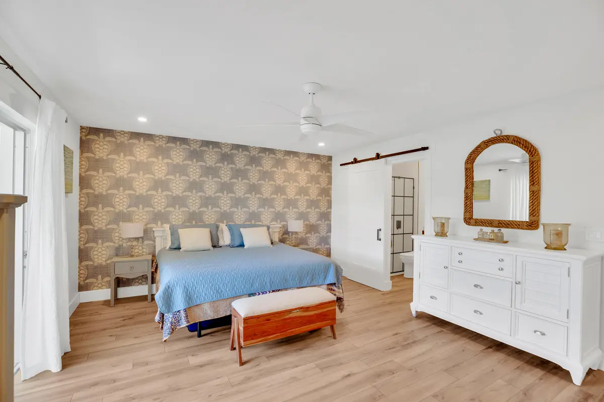 Primary Suite at 5400 Highway A1a H4, Indian River Shores