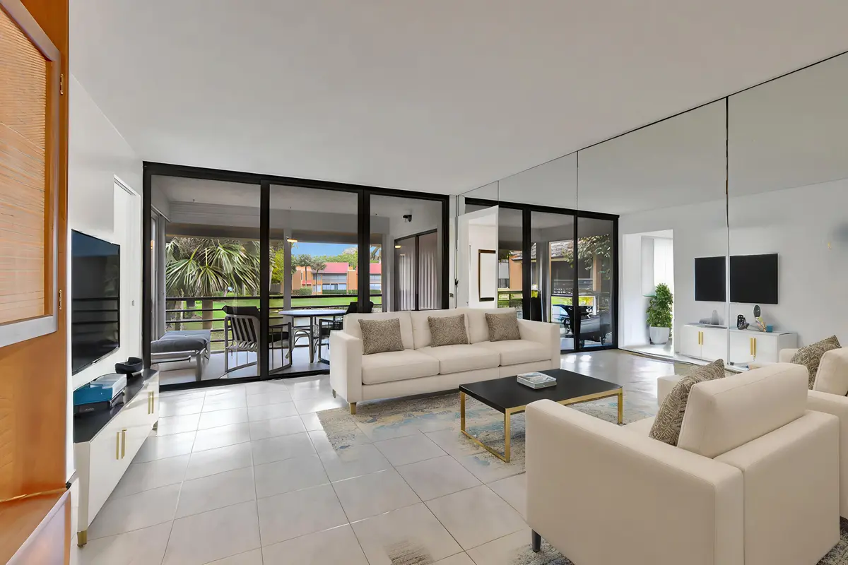 Virtual Staging AI - 13_dsc_1806 - Septe at 11255 Green Lake Drive 202, Boynton Beach