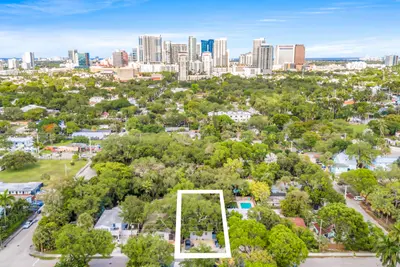 312 SW 12th Avenue, Fort Lauderdale – Single Family Residence for sale