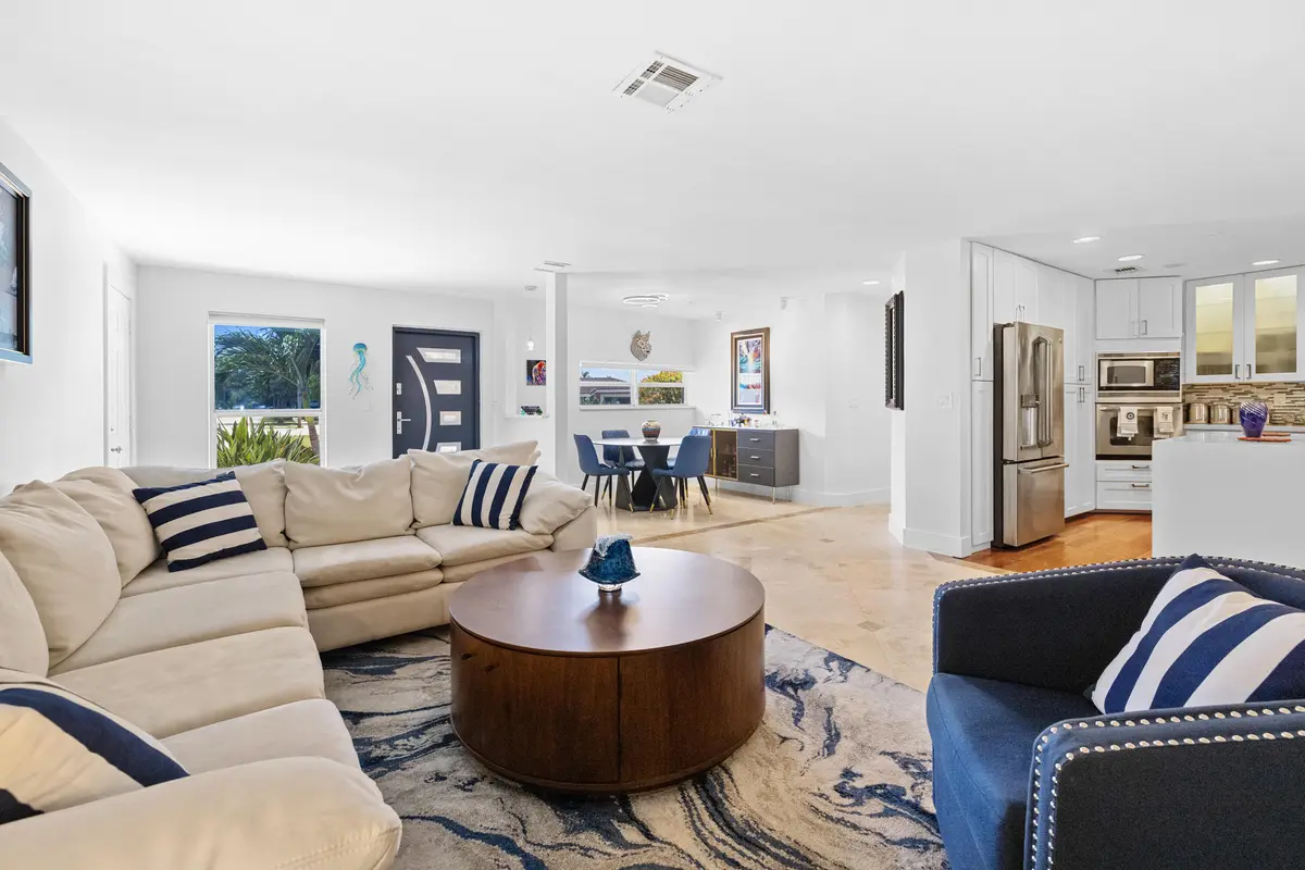 5041 R-0407 at 5041 NE 24th Avenue, Lighthouse Point