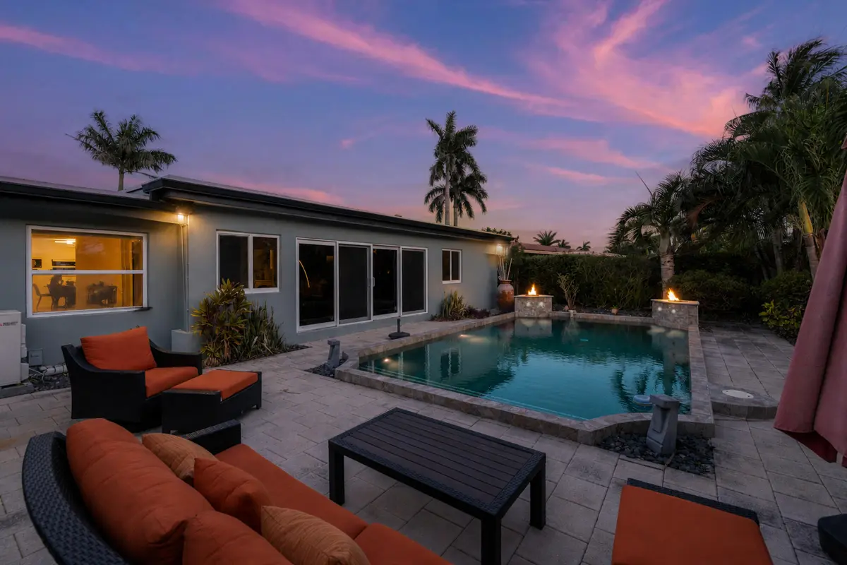5041 R-xxx-twilights-9 at 5041 NE 24th Avenue, Lighthouse Point