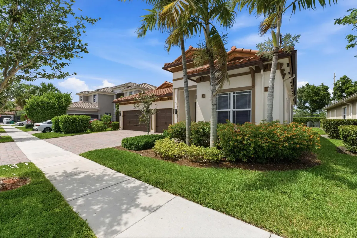 9871 Lakeview Ln_001 at 9871 Lakeview Lane, Parkland