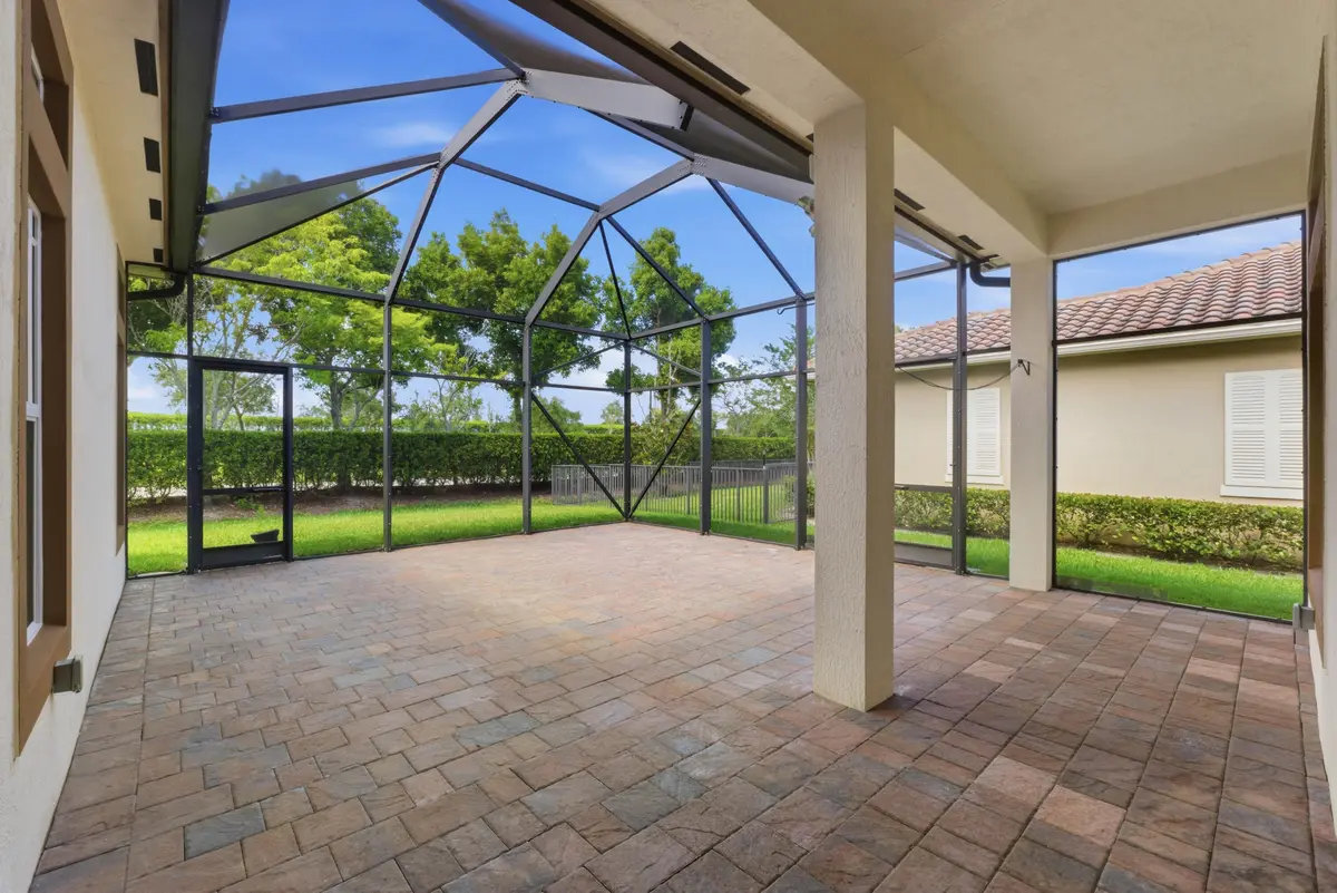 9871 Lakeview Ln_007 at 9871 Lakeview Lane, Parkland