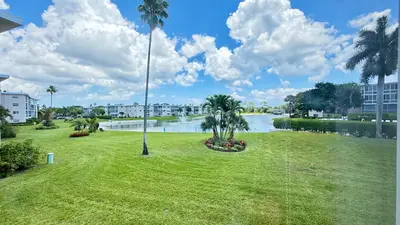 2728 N Garden Dr Drive 214, Lake Worth Beach – Condominium for sale