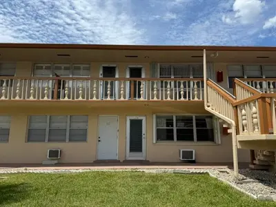 104 Hastings G, West Palm Beach – sold