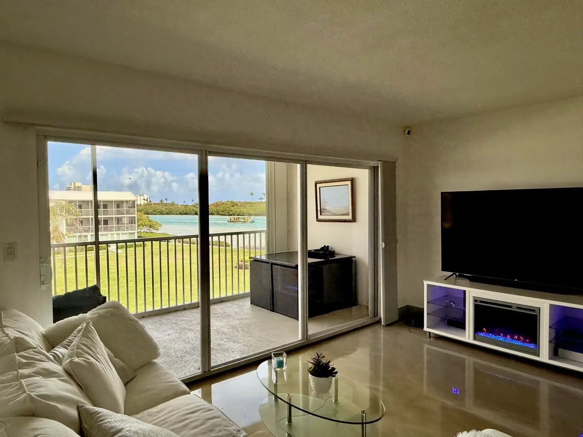 IMG_1353 at 100 Waterway Road E305, Tequesta