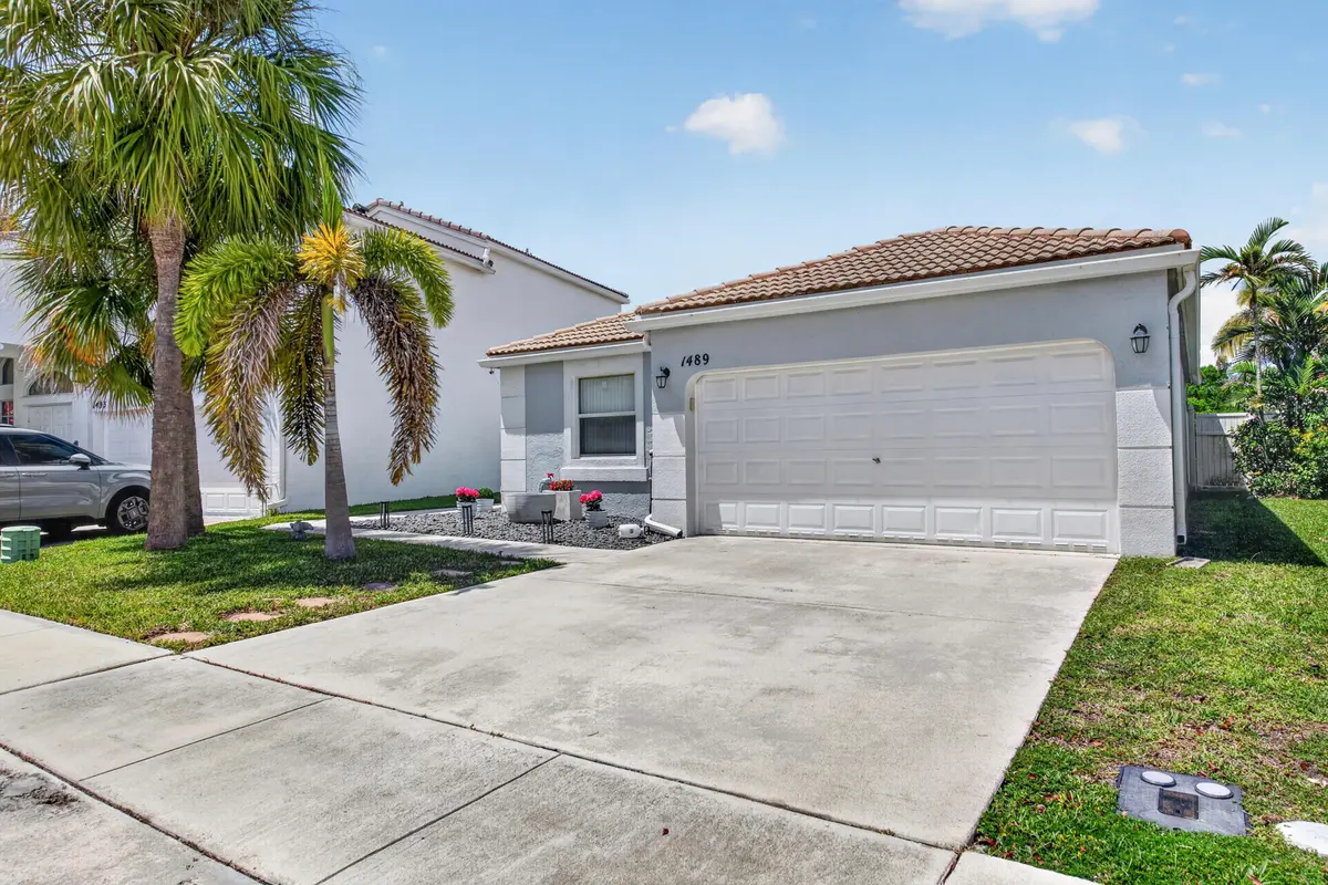1489 NW 153rd Avenue, Pembroke Pines, FL – photo 4
