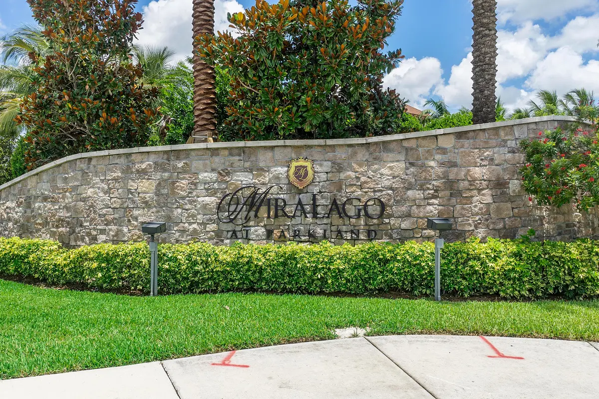 8770 Lakeview Dr_89 at 9871 Lakeview Lane, Parkland
