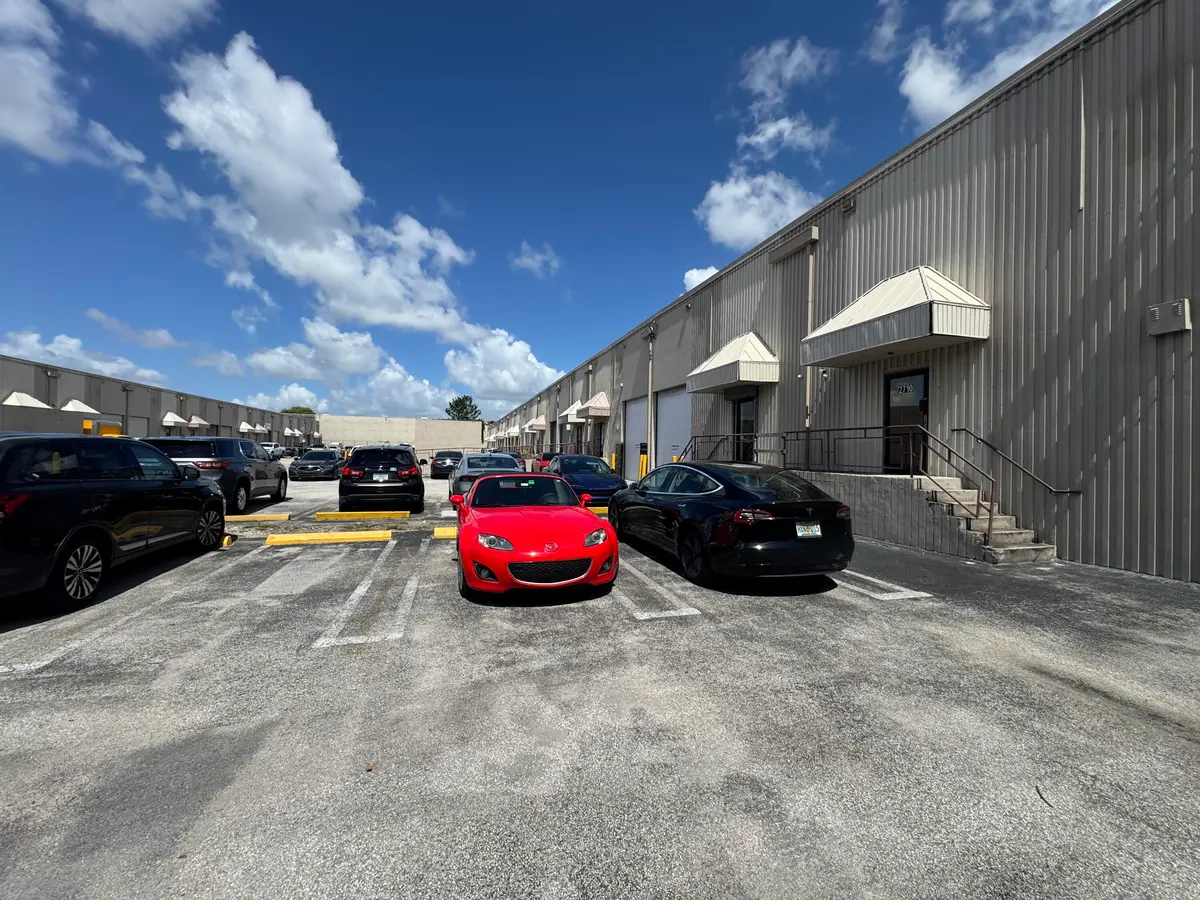 IMG_9675 at 2710 NW 72nd Avenue, Miami