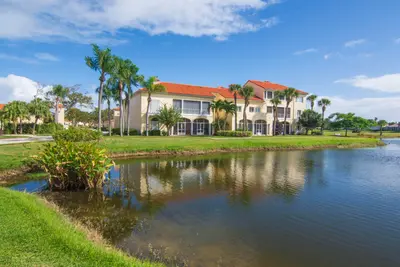 5045 Harmony Circle 209, Vero Beach – Condominium for sale