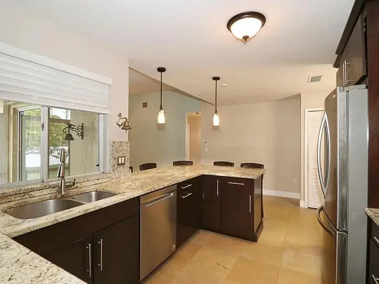d49f533c96d7368935baf796e5d0555b-cc_ft_7 at 6401 W Sedgewyck Cir W, Davie