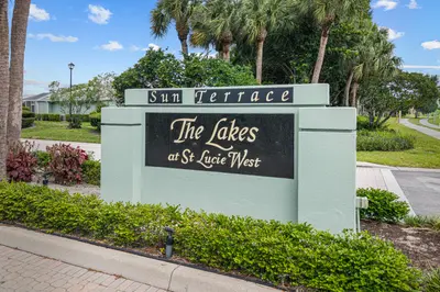1202 NW Sun Terrace Circle 24, Port St. Lucie – sold