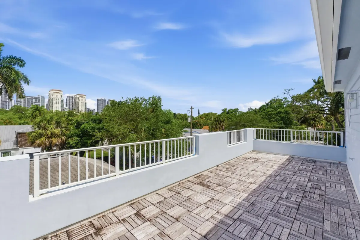 915 W Las Olas Blvd_012 at 915 W Las Olas Boulevard 915, Fort Lauderdale