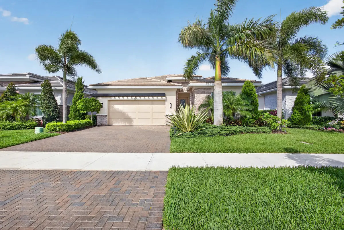 Front Exterior at 9941 Regency Way, Palm Beach Gardens