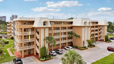 308 Golfview Road 201, North Palm Beach – leased