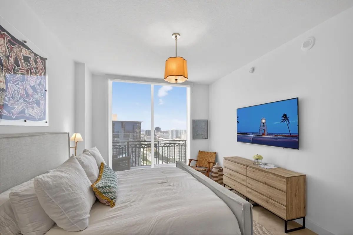 39-web-or-mls-5D1A1604 at 550 Okeechobee Boulevard Uph-04, West Palm Beach