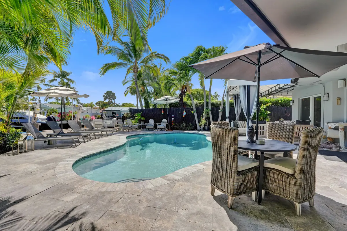 DSC09930 at 1916 NE 24th Street, Wilton Manors