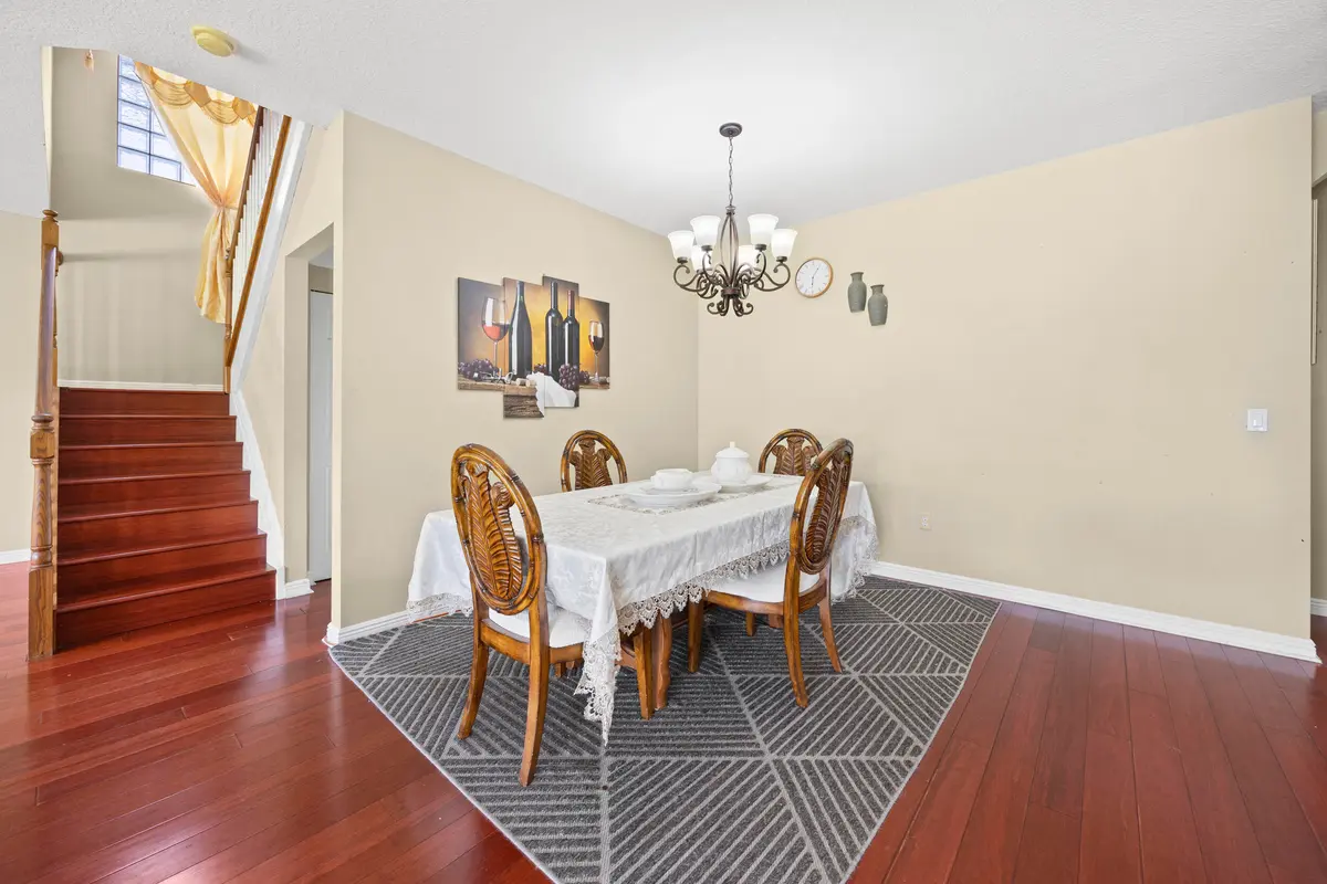 8_453a7486 at 9049 Dupont Place, Wellington