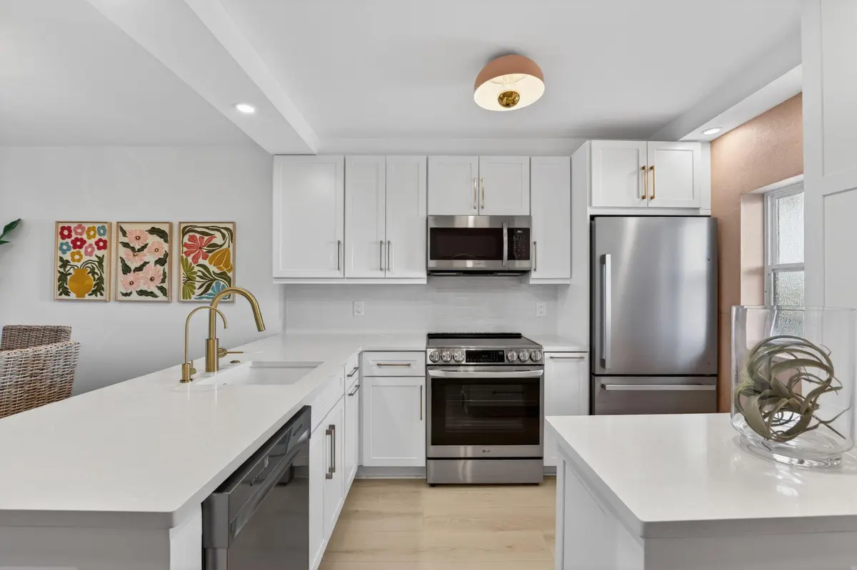 7-web-or-mls-DSC08066 at 1427 E Hillsboro Boulevard 628, Deerfield Beach