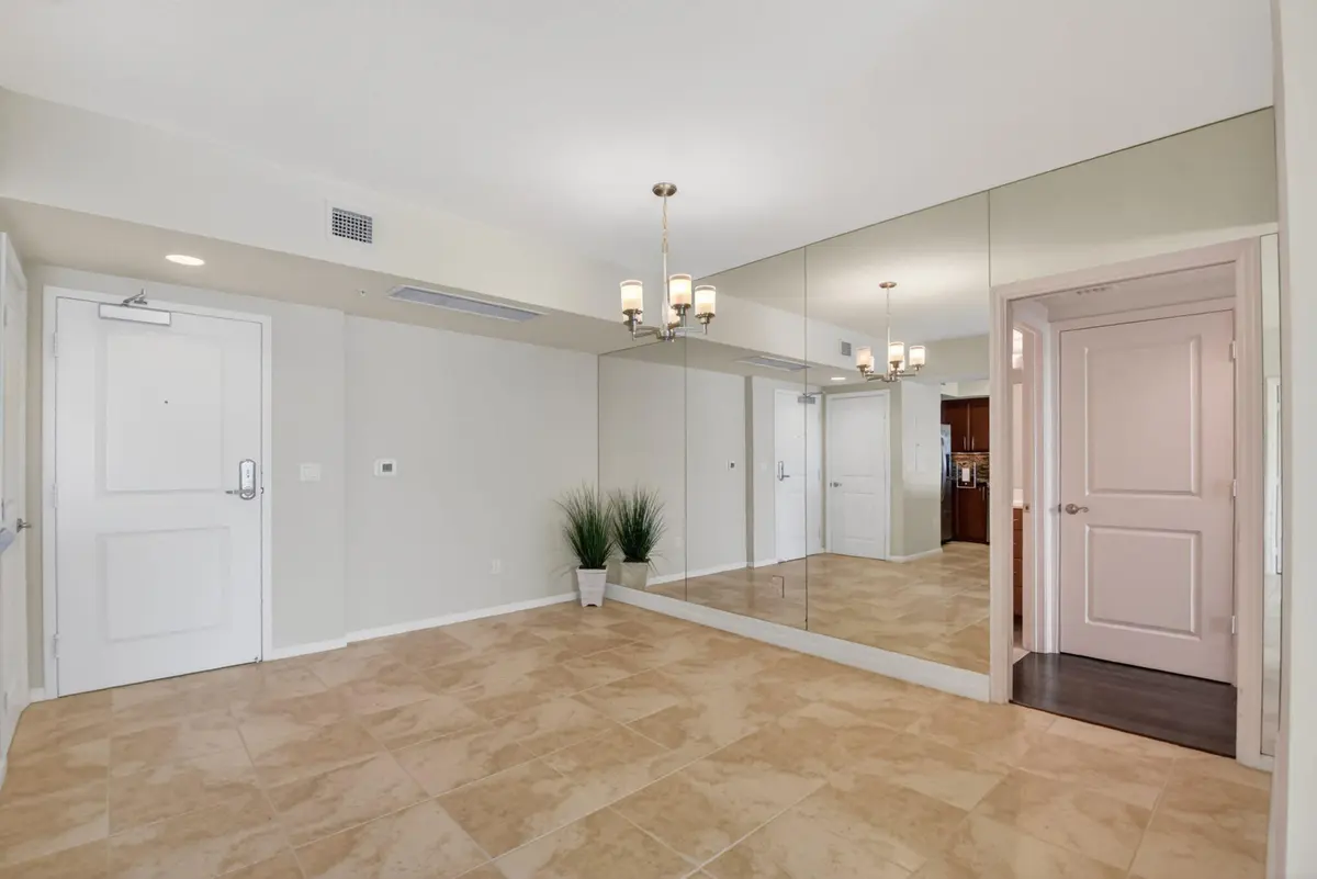 Dining Room at 403 S Sapodilla Avenue 511, West Palm Beach
