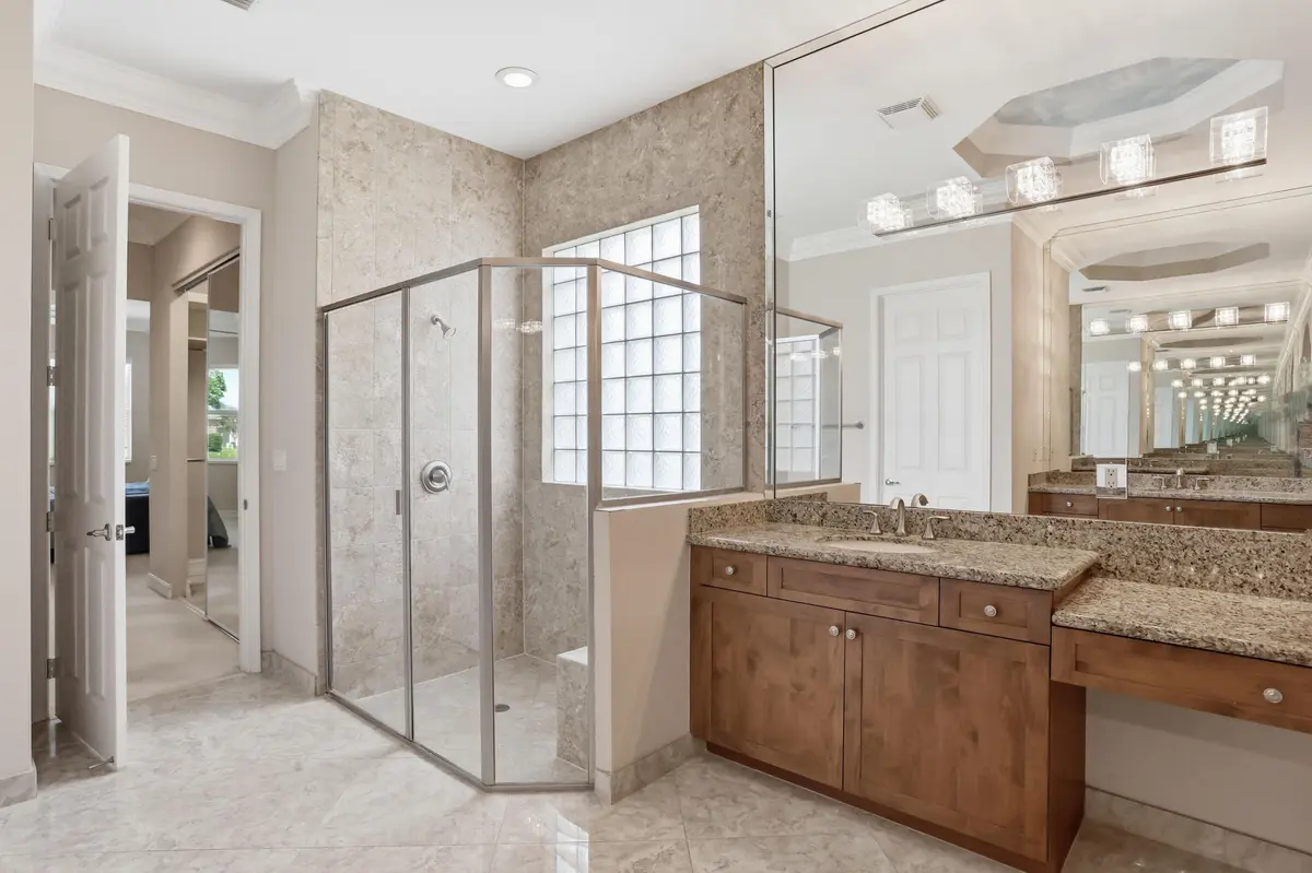 Primary Bath at 10825 Leaf Bridge Way, Boynton Beach