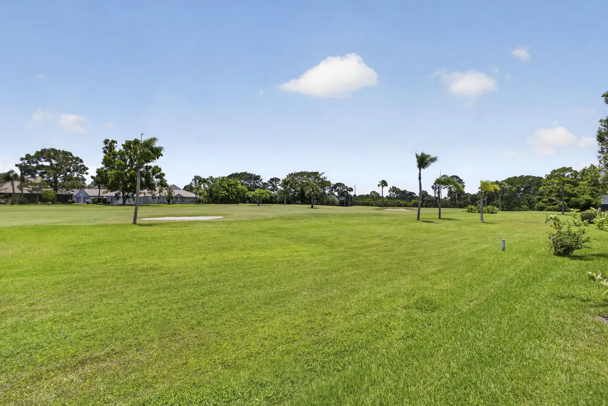 Golfcourse at 5954 SE Franklin Place, Hobe Sound
