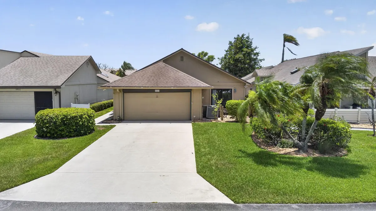 Front at 5954 SE Franklin Place, Hobe Sound