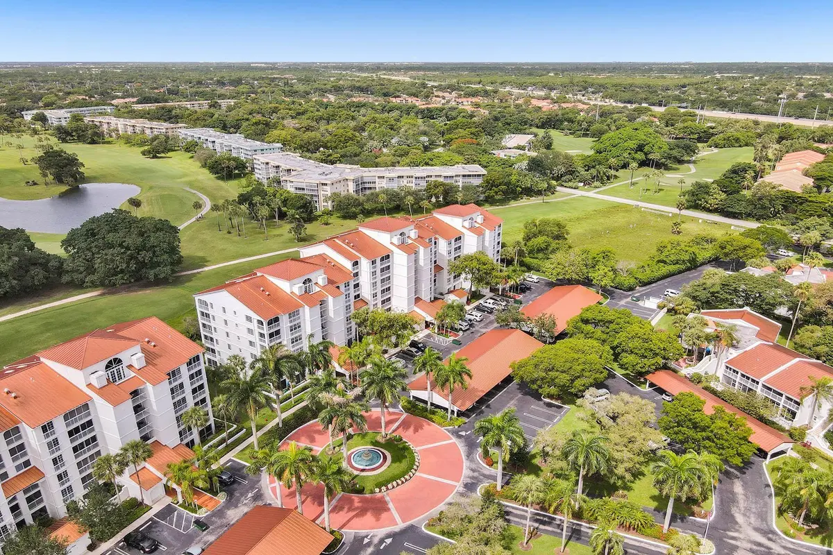 Photo 7 at 4112 W Palm Aire Drive 122a, Pompano Beach