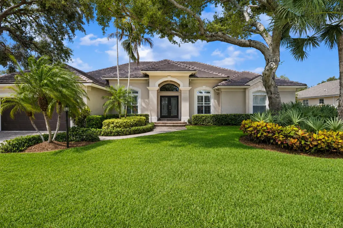 Front at 19044 SE Jupiter River Drive, Jupiter