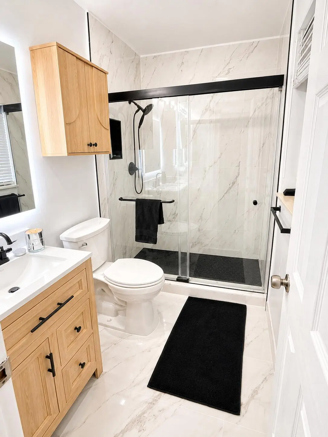 photo2 at 883 NE 33rd Street, Oakland Park