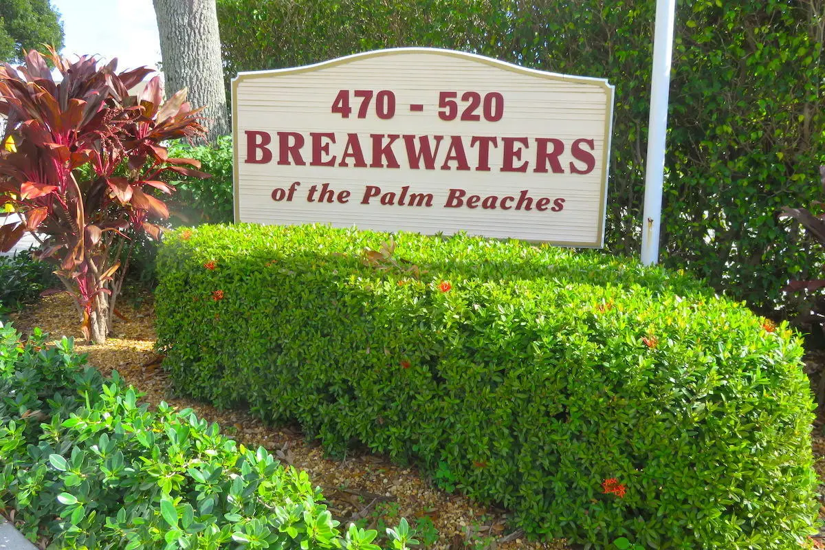 Entrance at 470 Executive Center Drive 2k, West Palm Beach