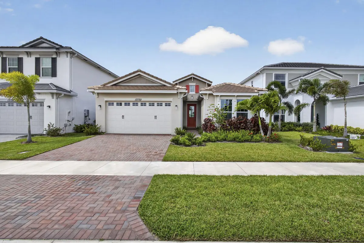 1-web-or-mls-BS1A8477 at 13722 Spruce Pine Drive, Westlake