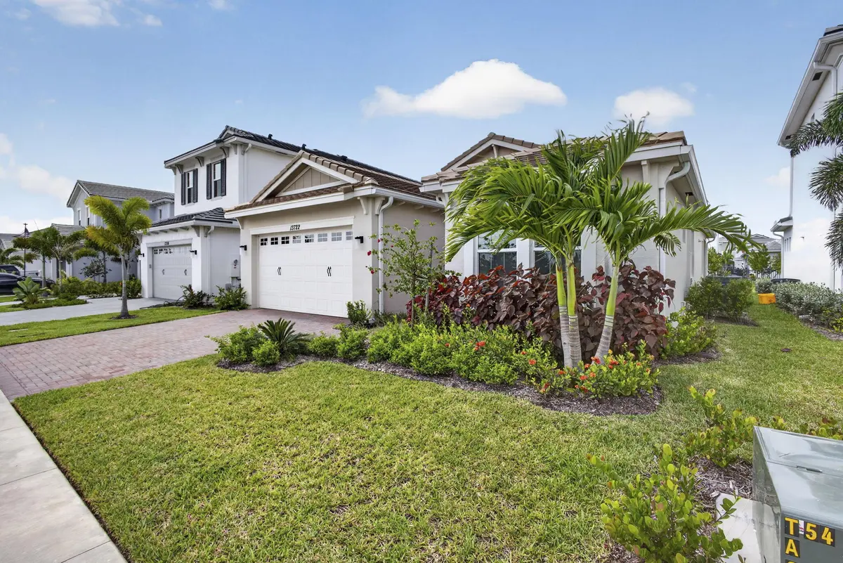 3-web-or-mls-BS1A8488 at 13722 Spruce Pine Drive, Westlake