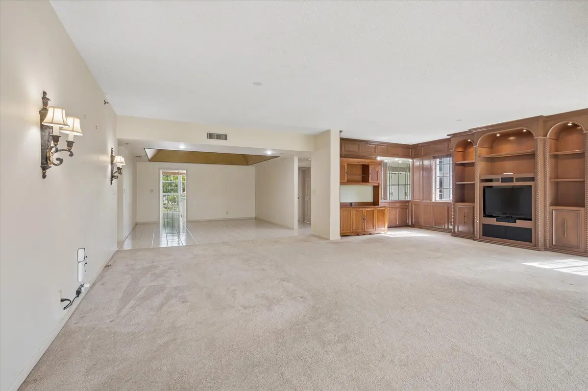 04-Cowan_Bounahra-4112 W Palm Aire Dr #1 at 4112 W Palm Aire Drive 122a, Pompano Beach