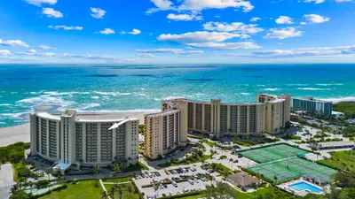 400 Ocean Trail Way 1108, Jupiter – sold