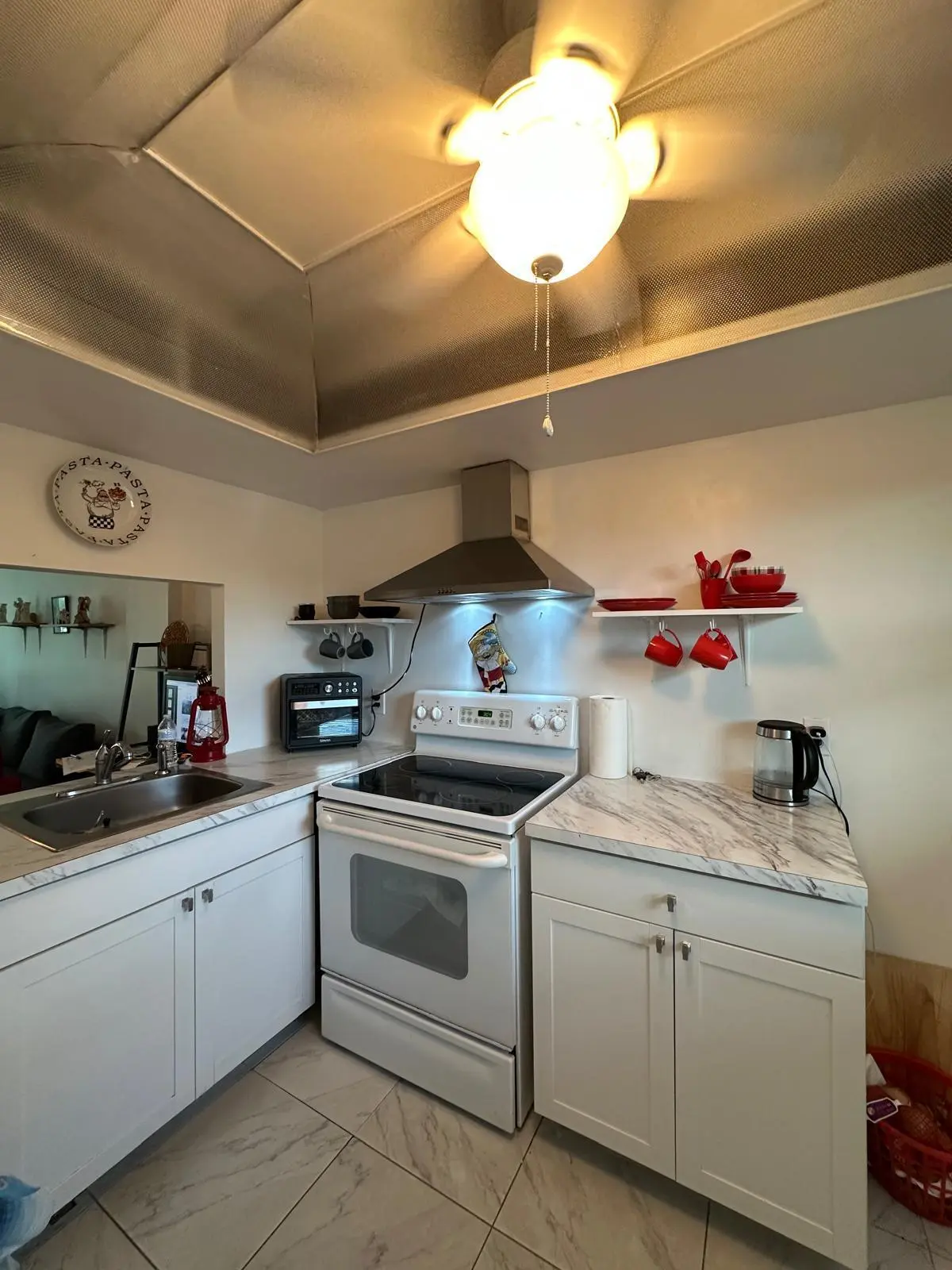 115 Royal Pk Drive 2g, Oakland Park, FL – photo 3