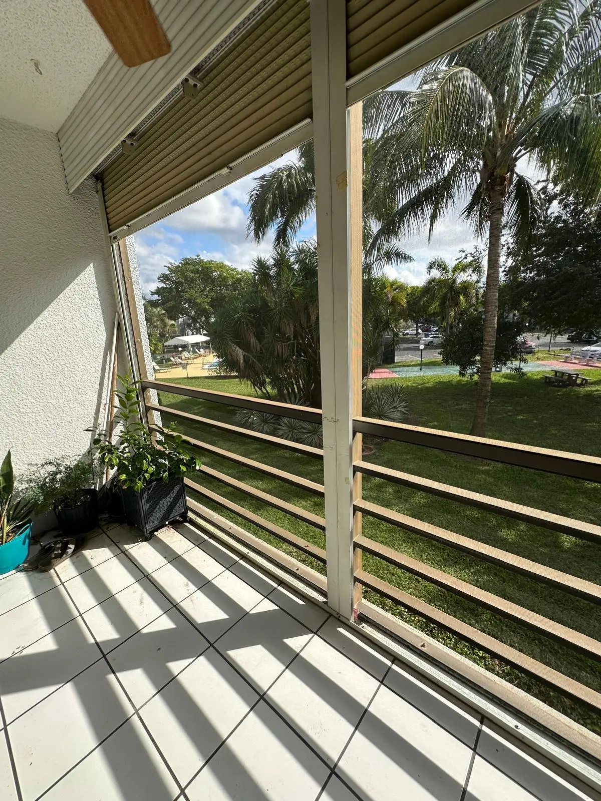 115 Royal Pk Drive 2g, Oakland Park, FL – photo 5